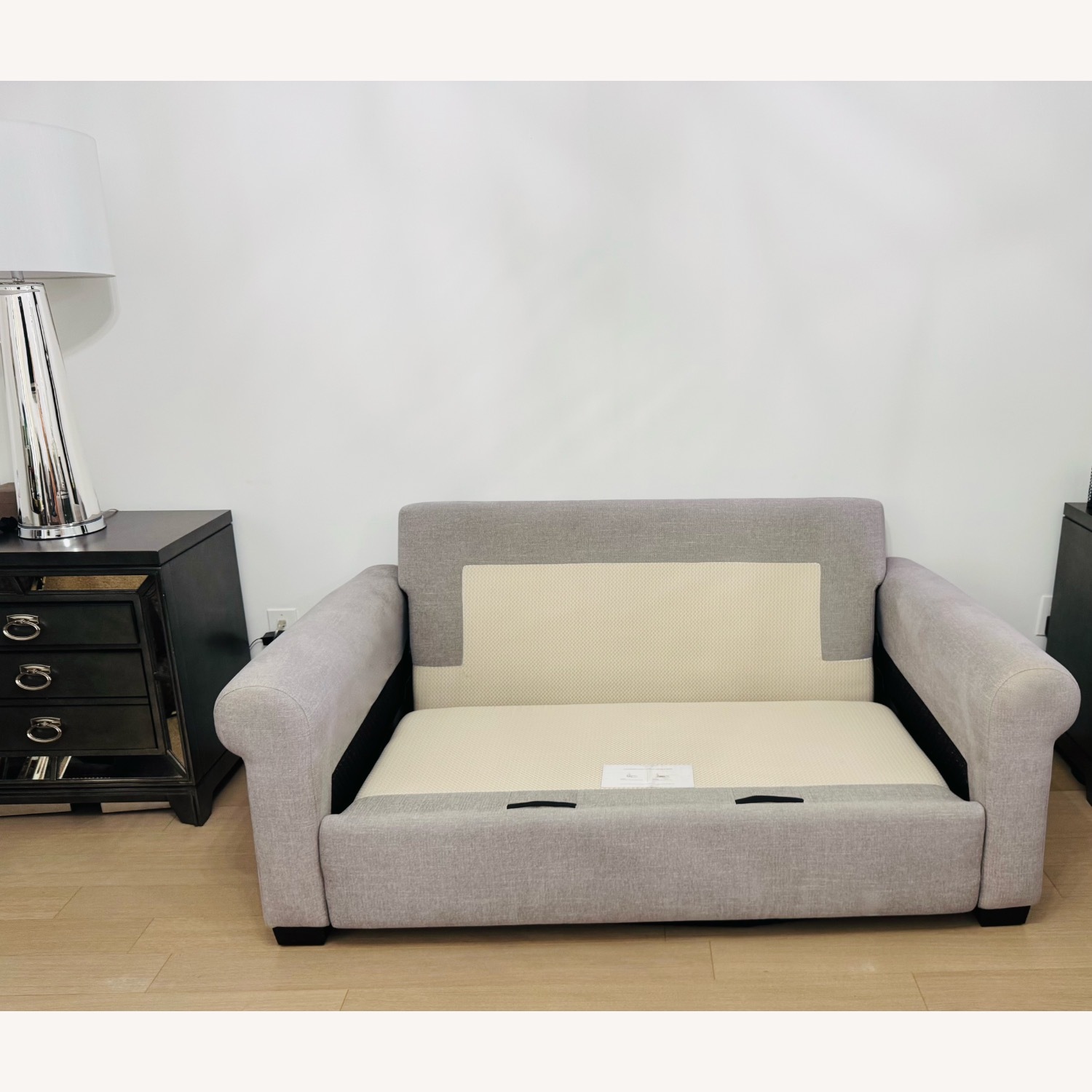 Jennifer Convertibles 2-Seater Queen-sized Sleeper Sofa - image-7