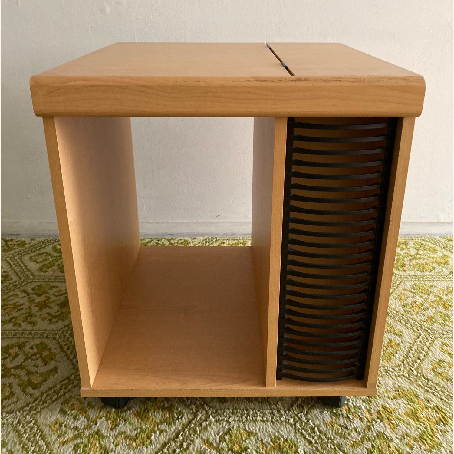 Side/Media Storage Table - image-1
