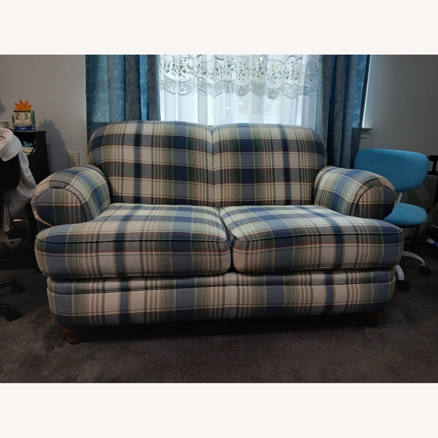 Broyhill Furniture Fabric Loveseat - image-4