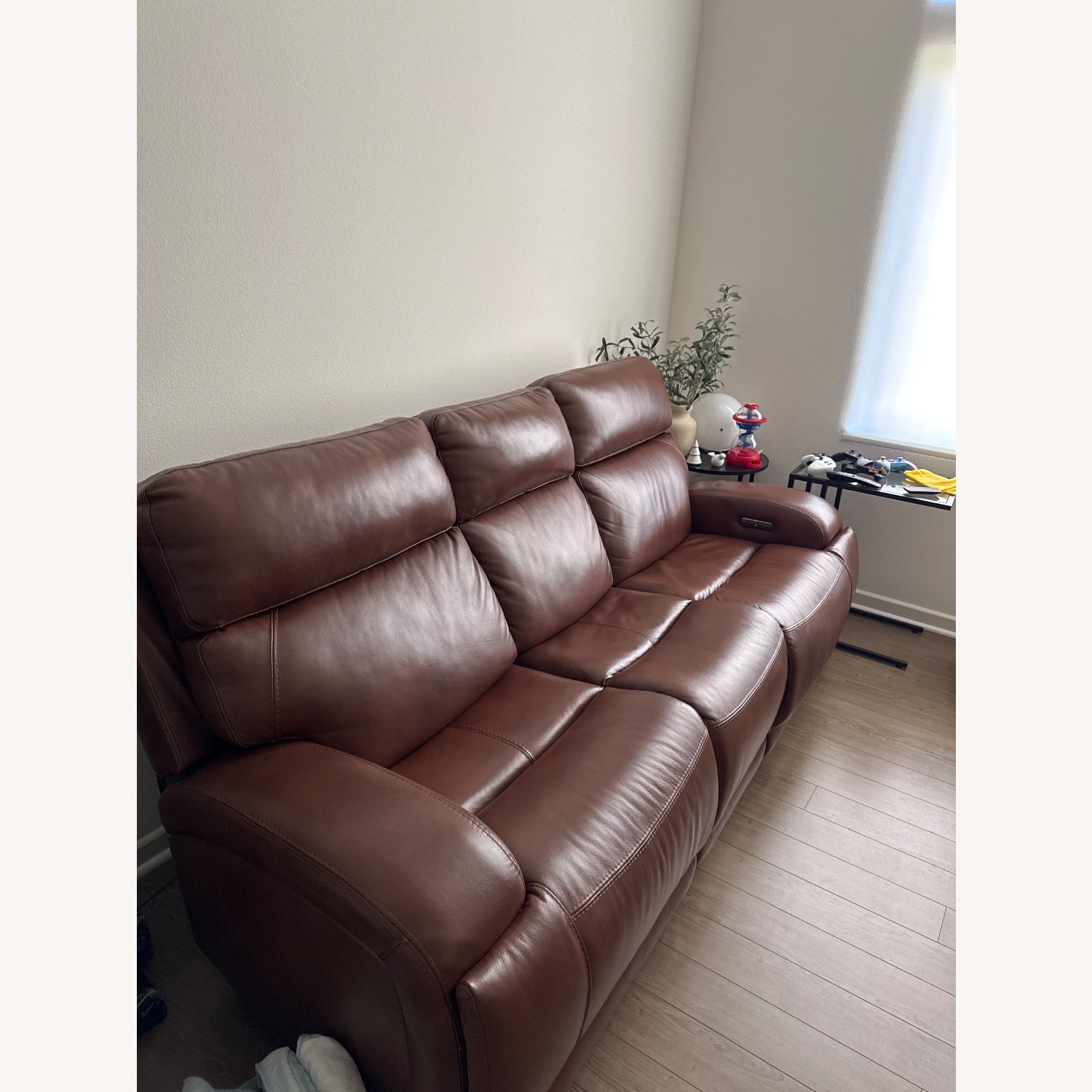 Vintage/Antique Light Brown 3+ Seater Sofa - image-1