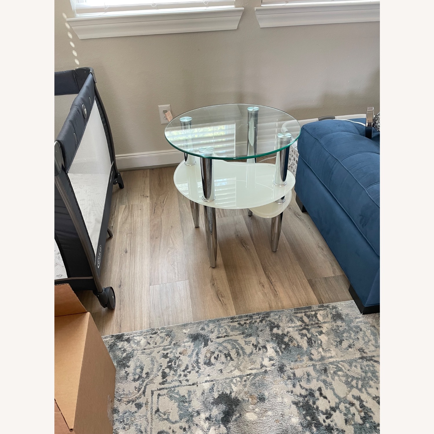 Rooms To Go Brunson Silver End Table - image-7