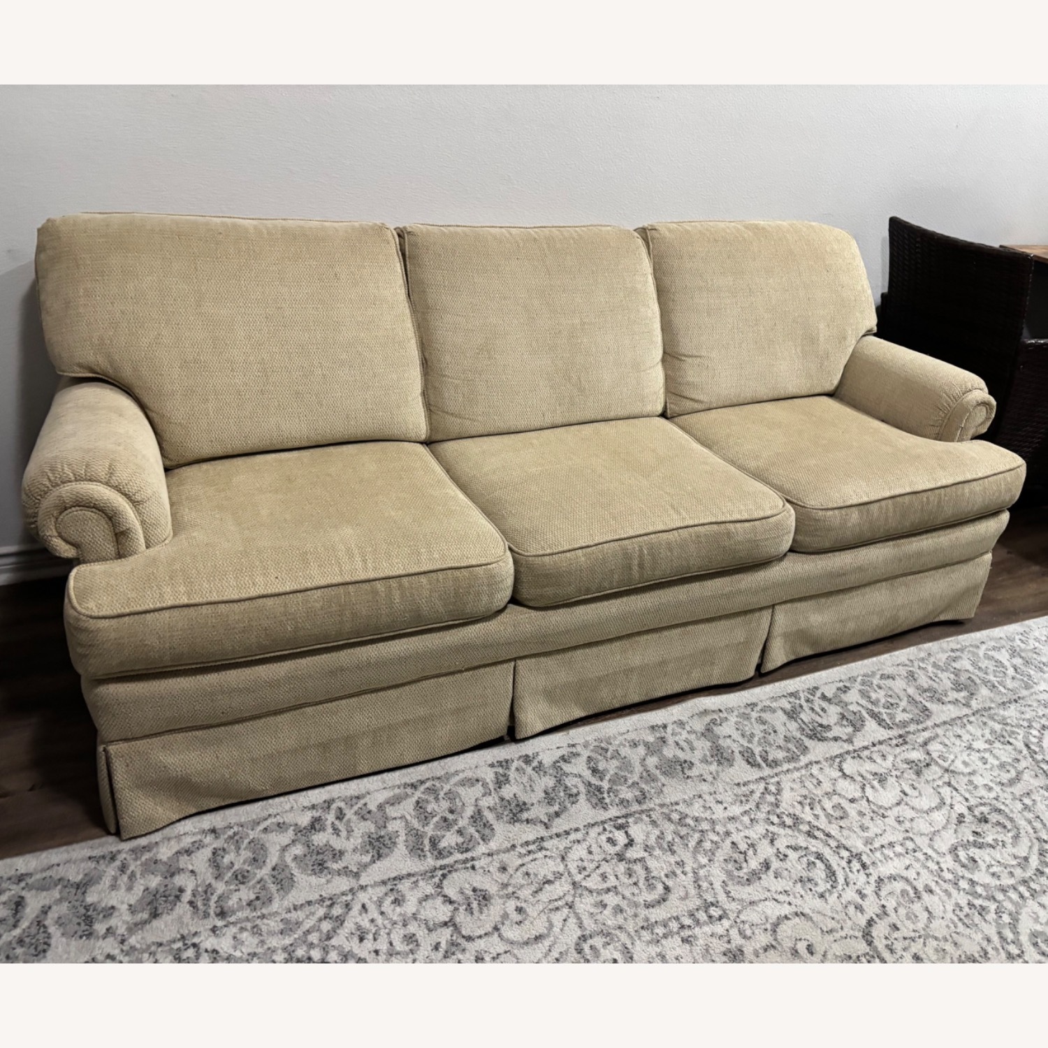 Flex steel 3 Seater Sofa Bed 2 in 1 - image-1
