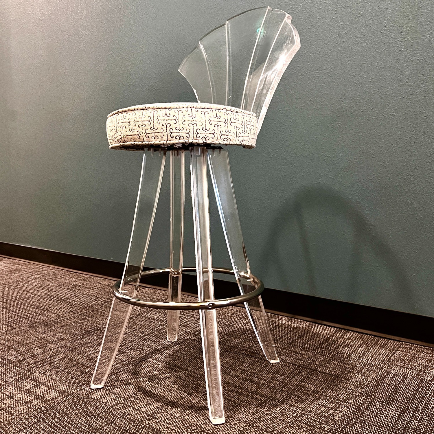 Hill Manufacturing Mid-Century Lucite Barstool - image-3