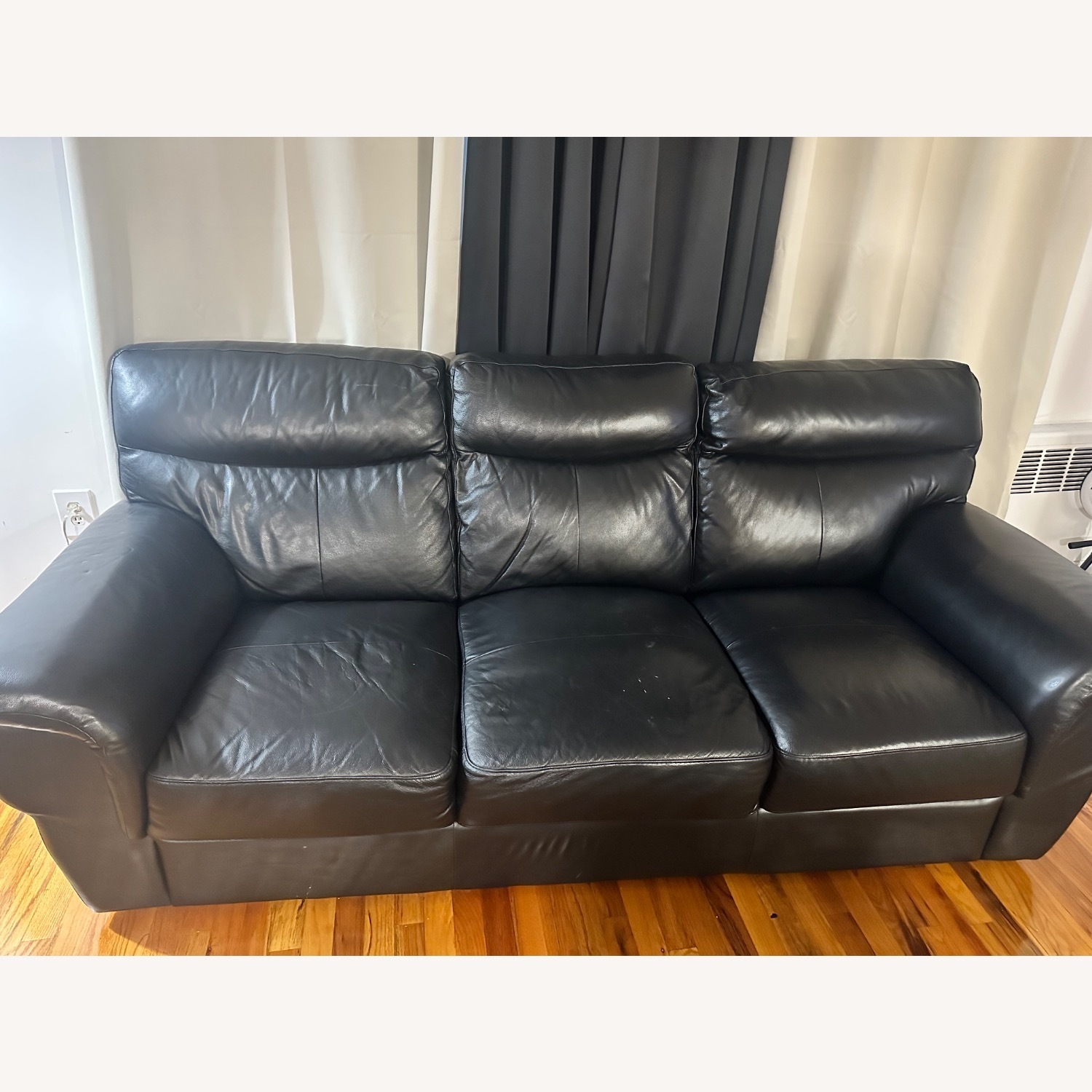 Raymour & Flanigan Black Leather 3+ Seater Sofa - image-3