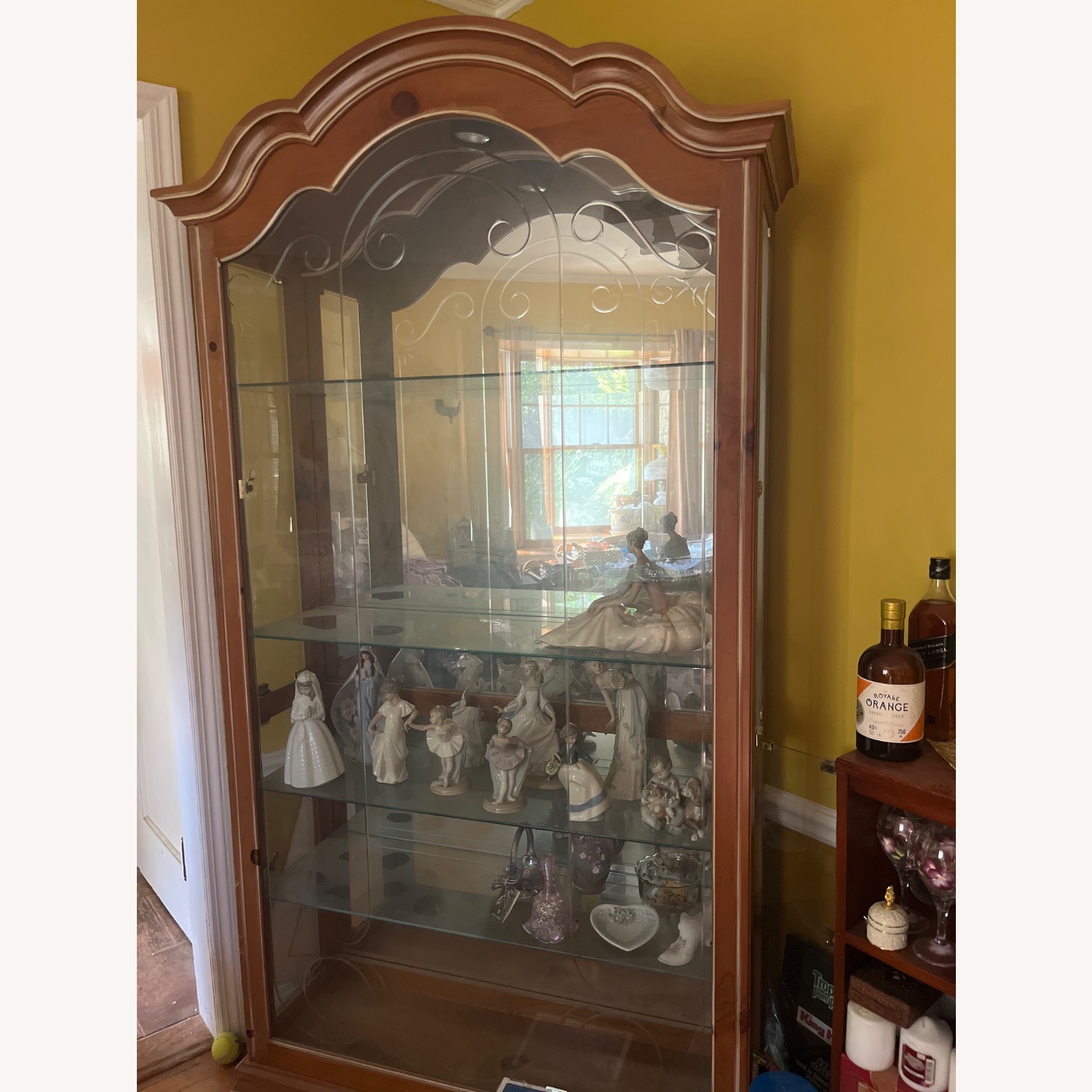 Floral Park Curio  - image-3