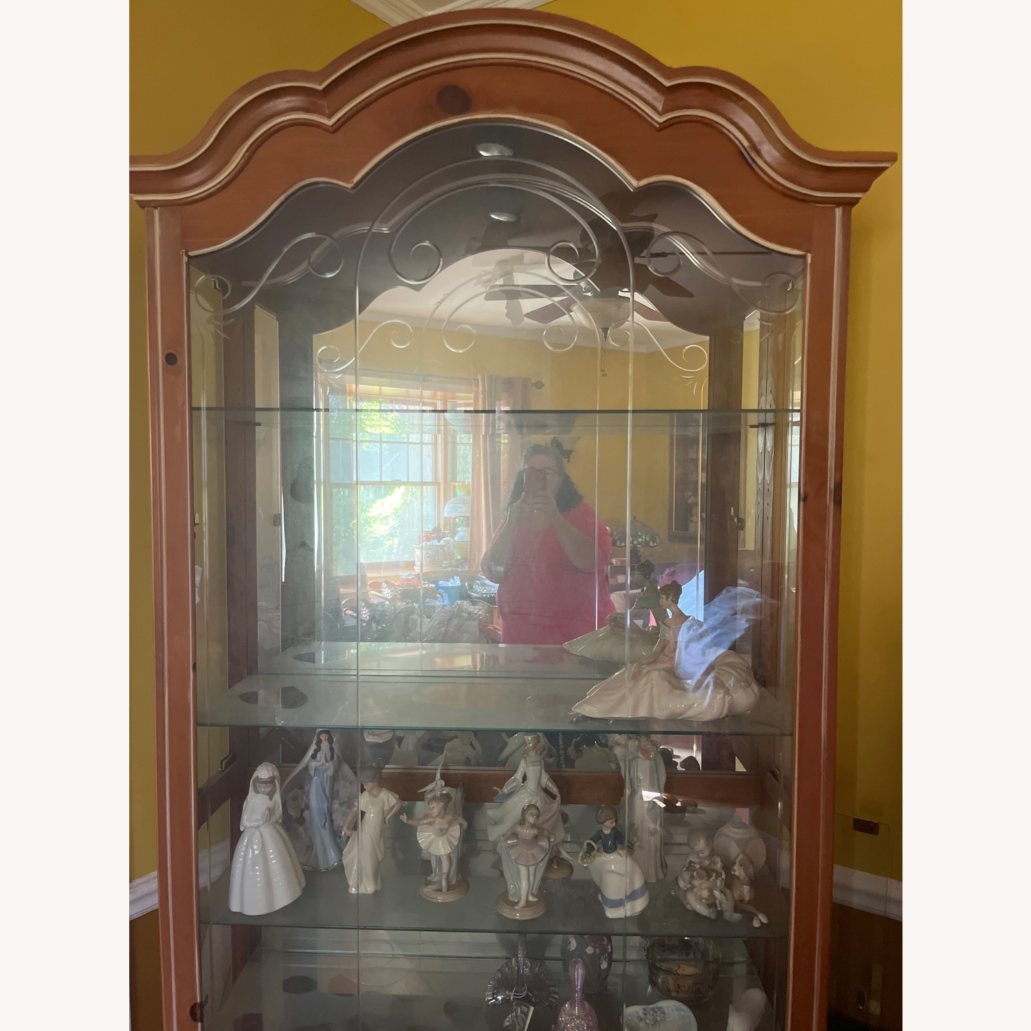 Floral Park Curio  - image-1