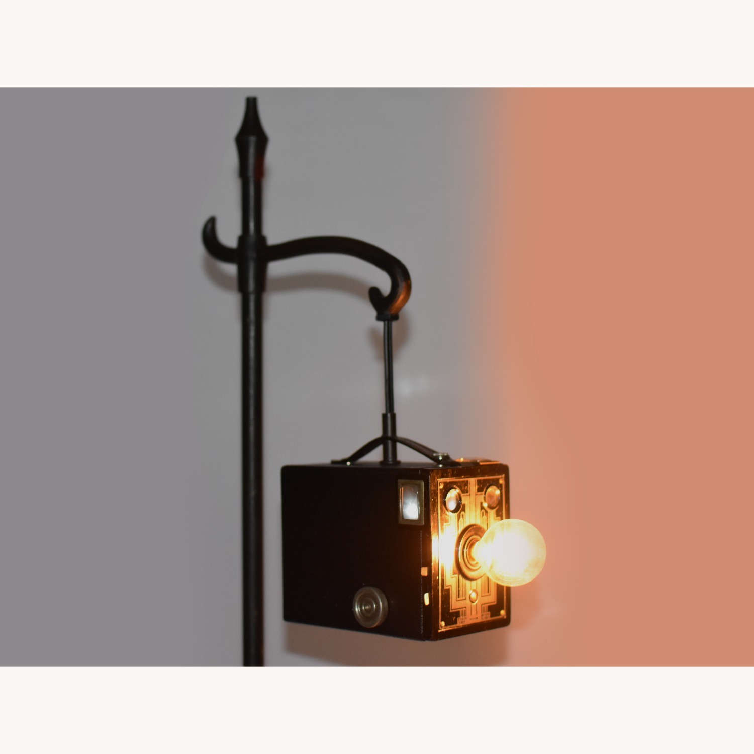 Vintage/Antique Black Metal Table Lamp - image-8