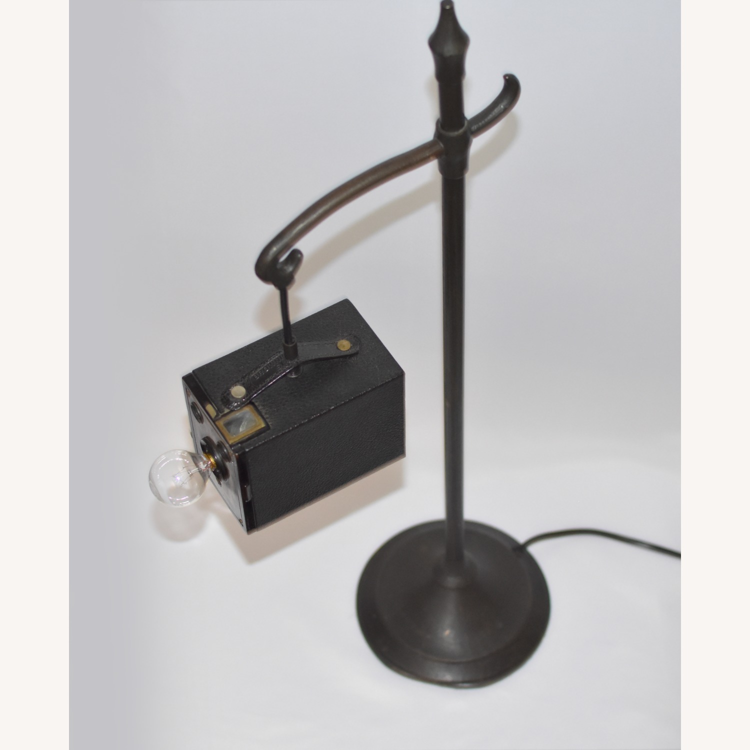 Vintage/Antique Black Metal Table Lamp - image-4