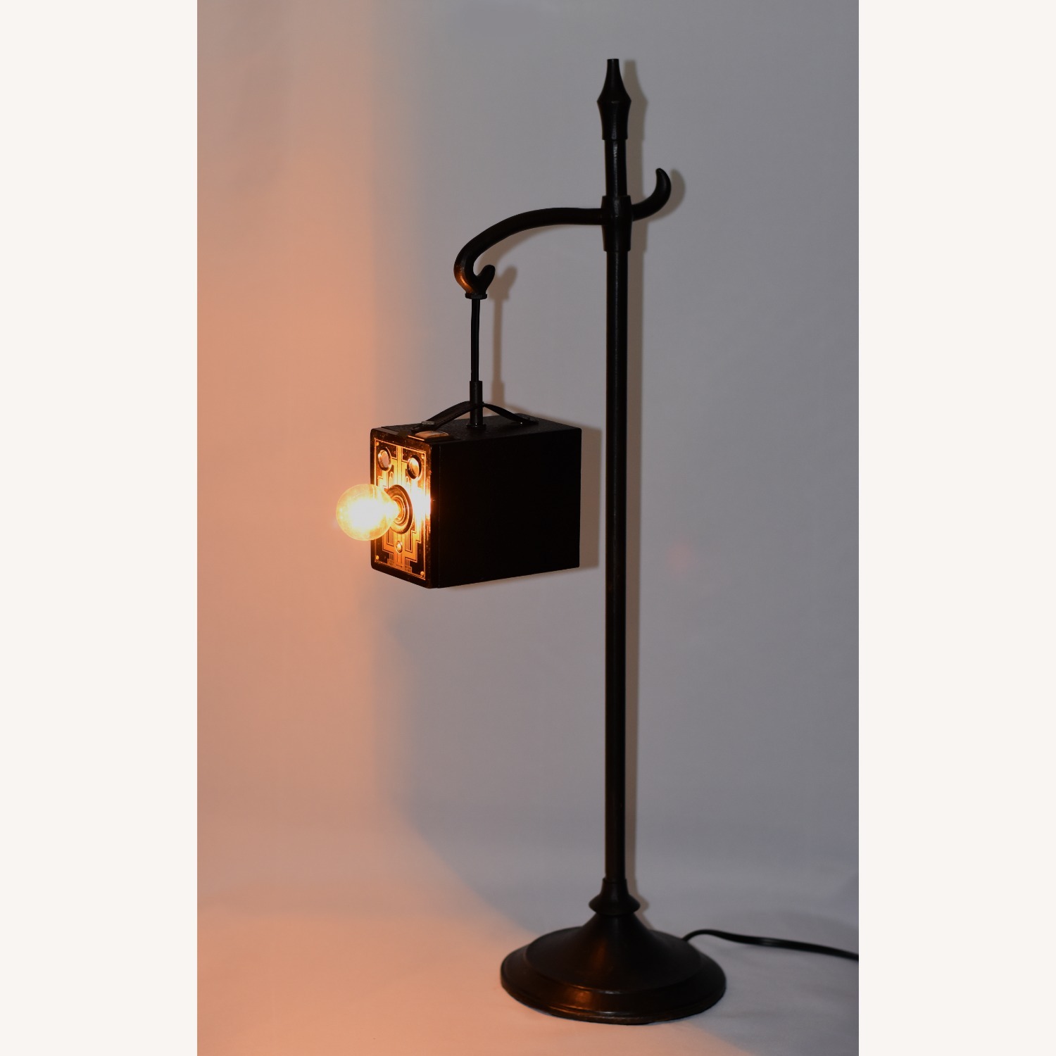 Vintage/Antique Black Metal Table Lamp - image-5