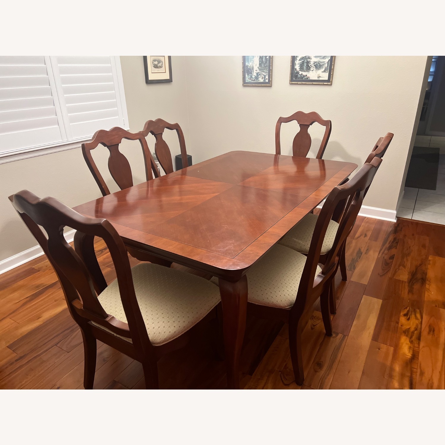 Thomasville Dining Table & Chairs - image-5