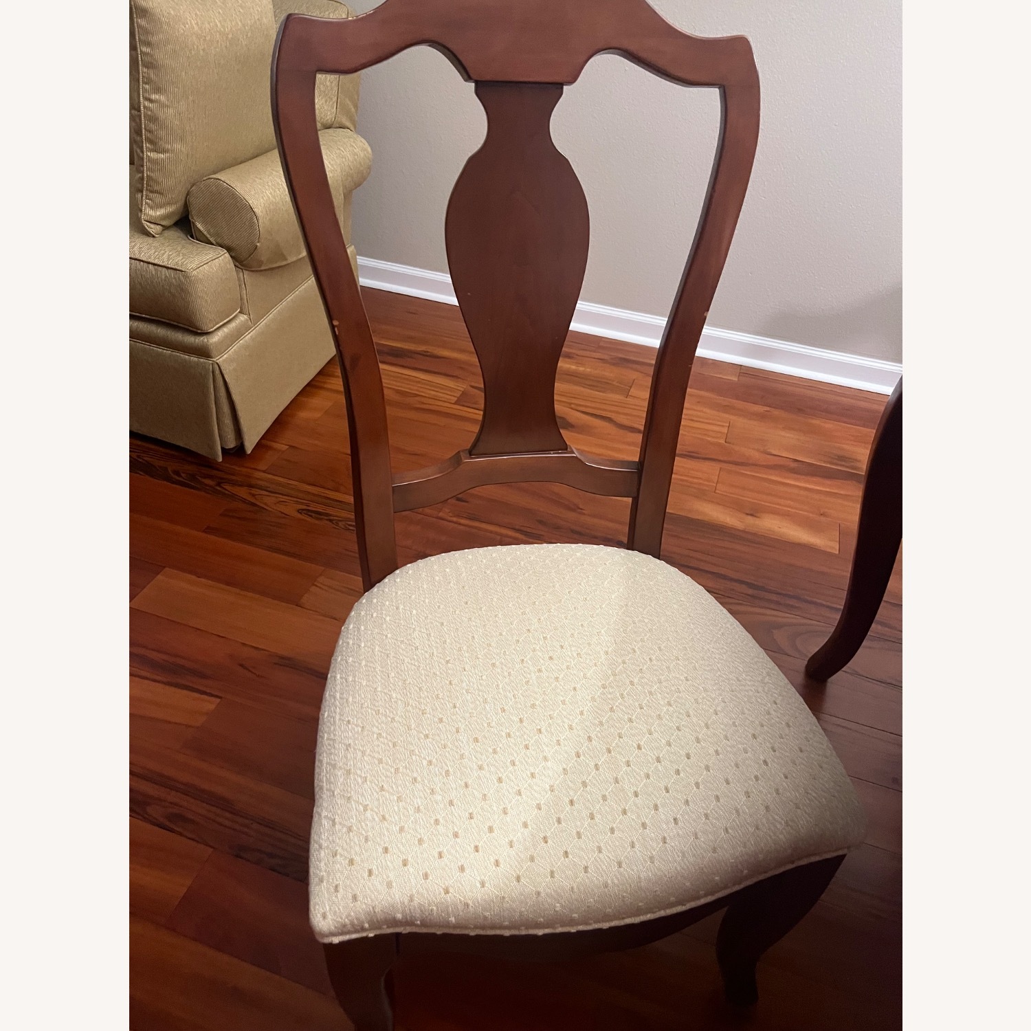 Thomasville Dining Table & Chairs - image-4