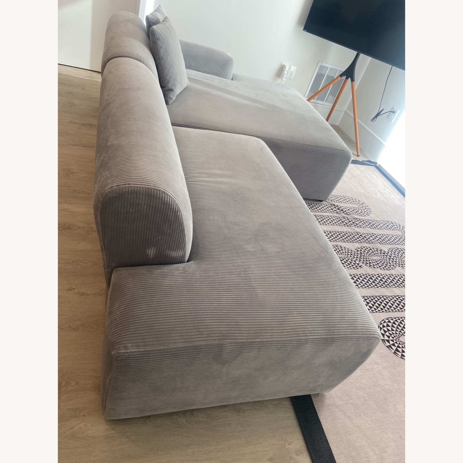 Wayfair Light Gray Fabric 2 Piece Sectional - image-5