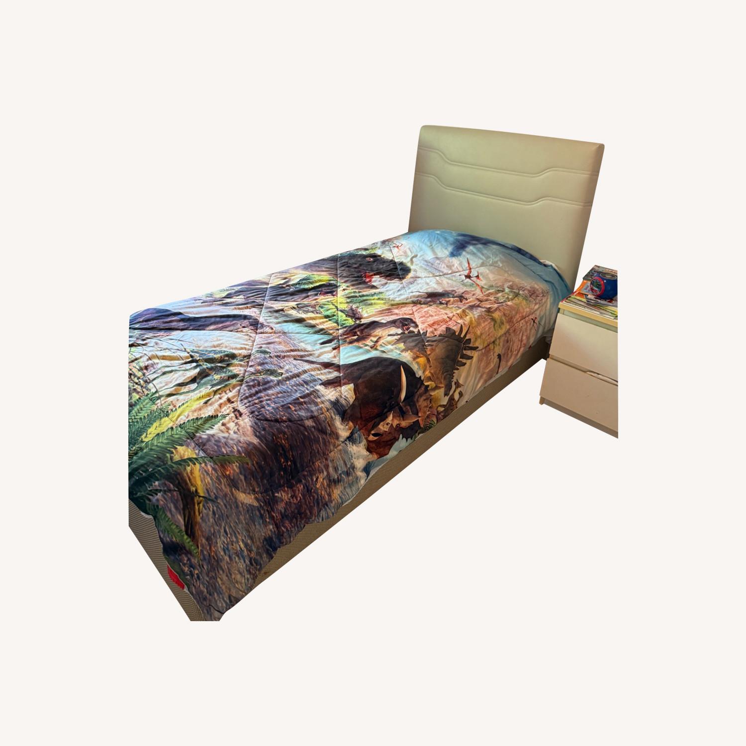 Istikbal Furniture Natural Leather Twin Bed - image-0