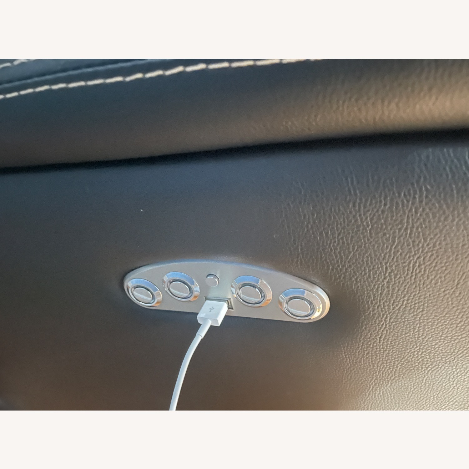 Global Furniture USA Black Leather 3+ Seater Sofa - image-7