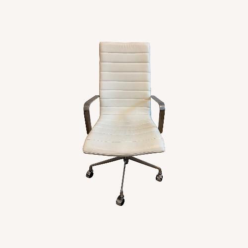 Used SOHO II White Leather Office Chair for sale on AptDeco