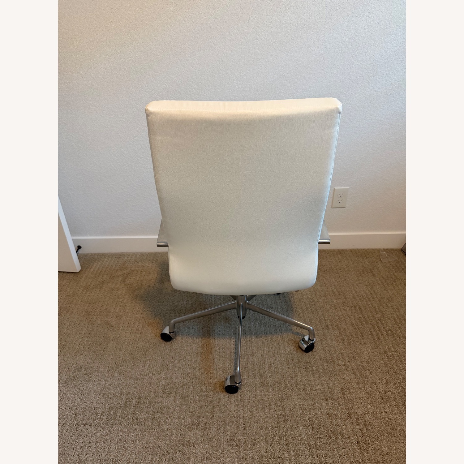 SOHO II White Leather Office Chair - image-2