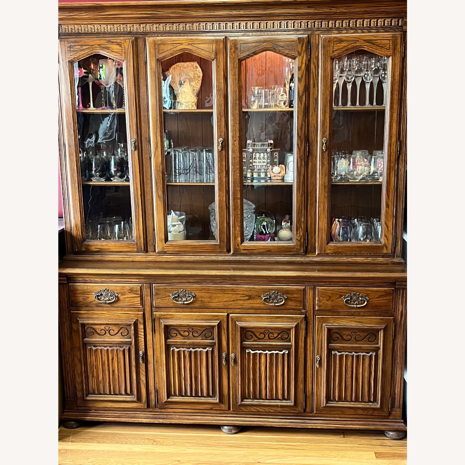 Ethan Allen Royal Charter Oak China Cabinet - image-3