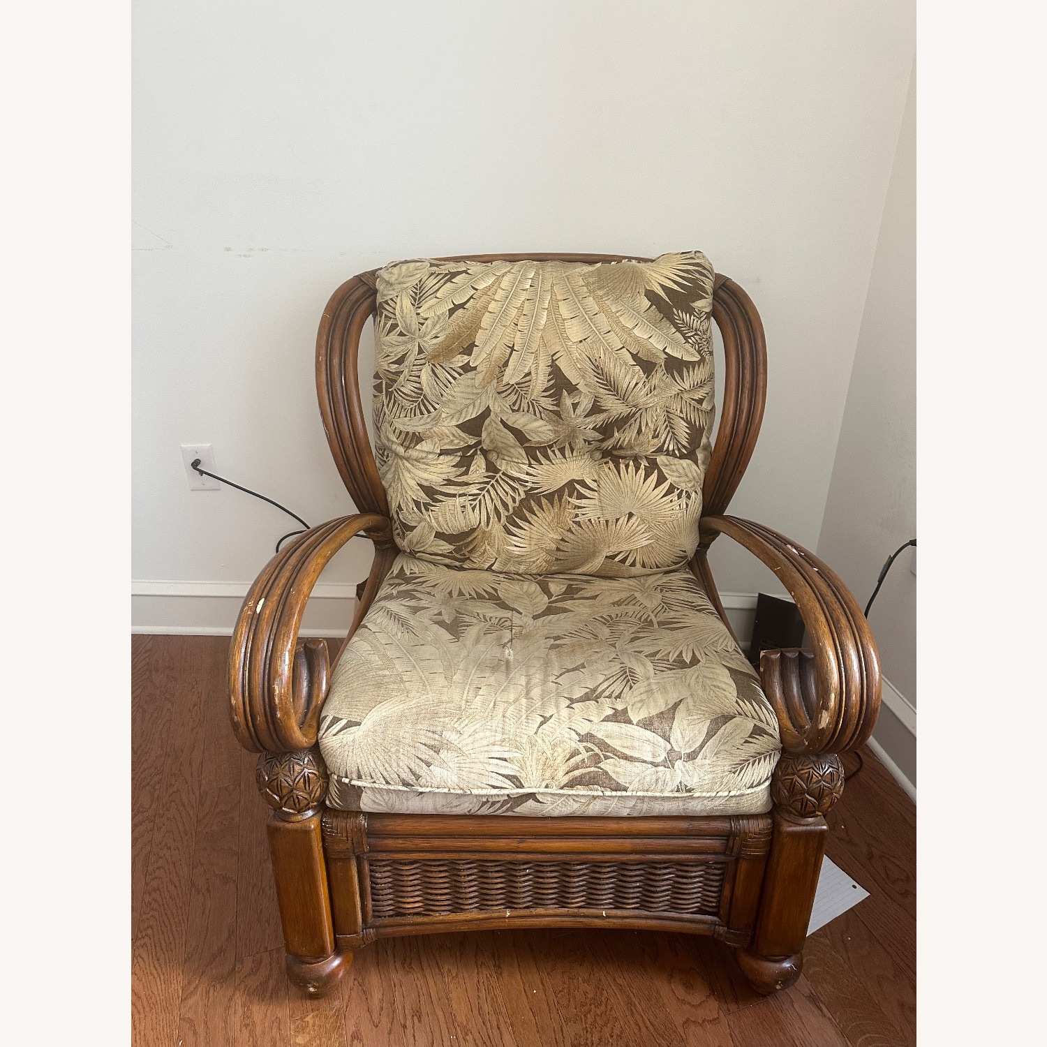 Vintage/Antique Finds White Fabric Accent Chair - image-2