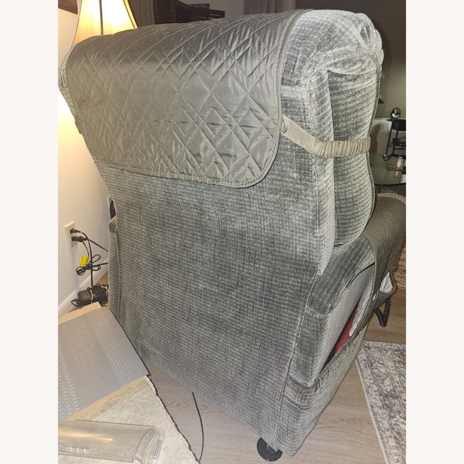 Catnapper Fabric Lift Recliner Olive Green - image-13