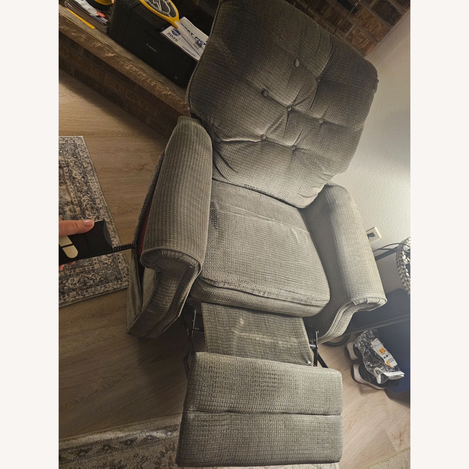 Catnapper Fabric Lift Recliner Olive Green - image-16