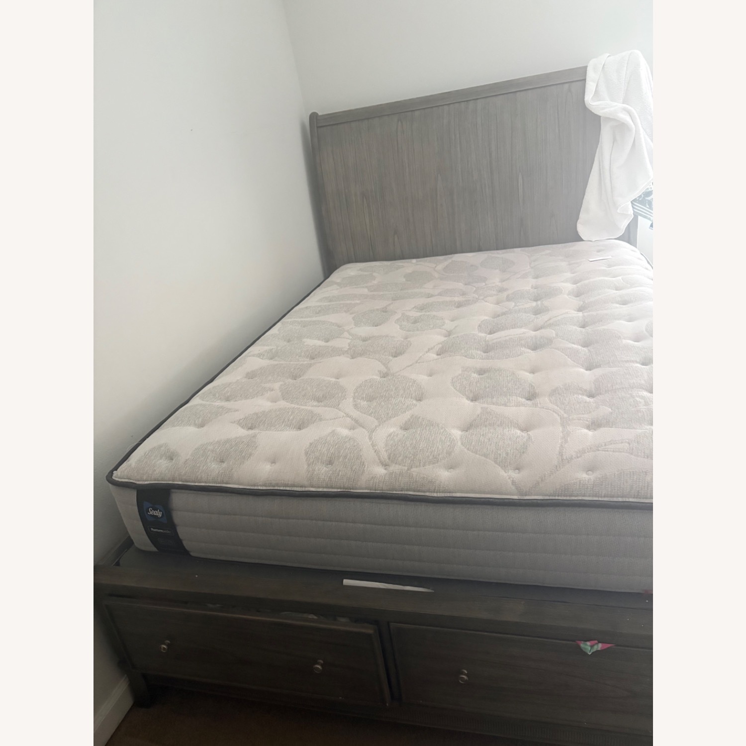 Light Gray Wood Queen Bed - image-2