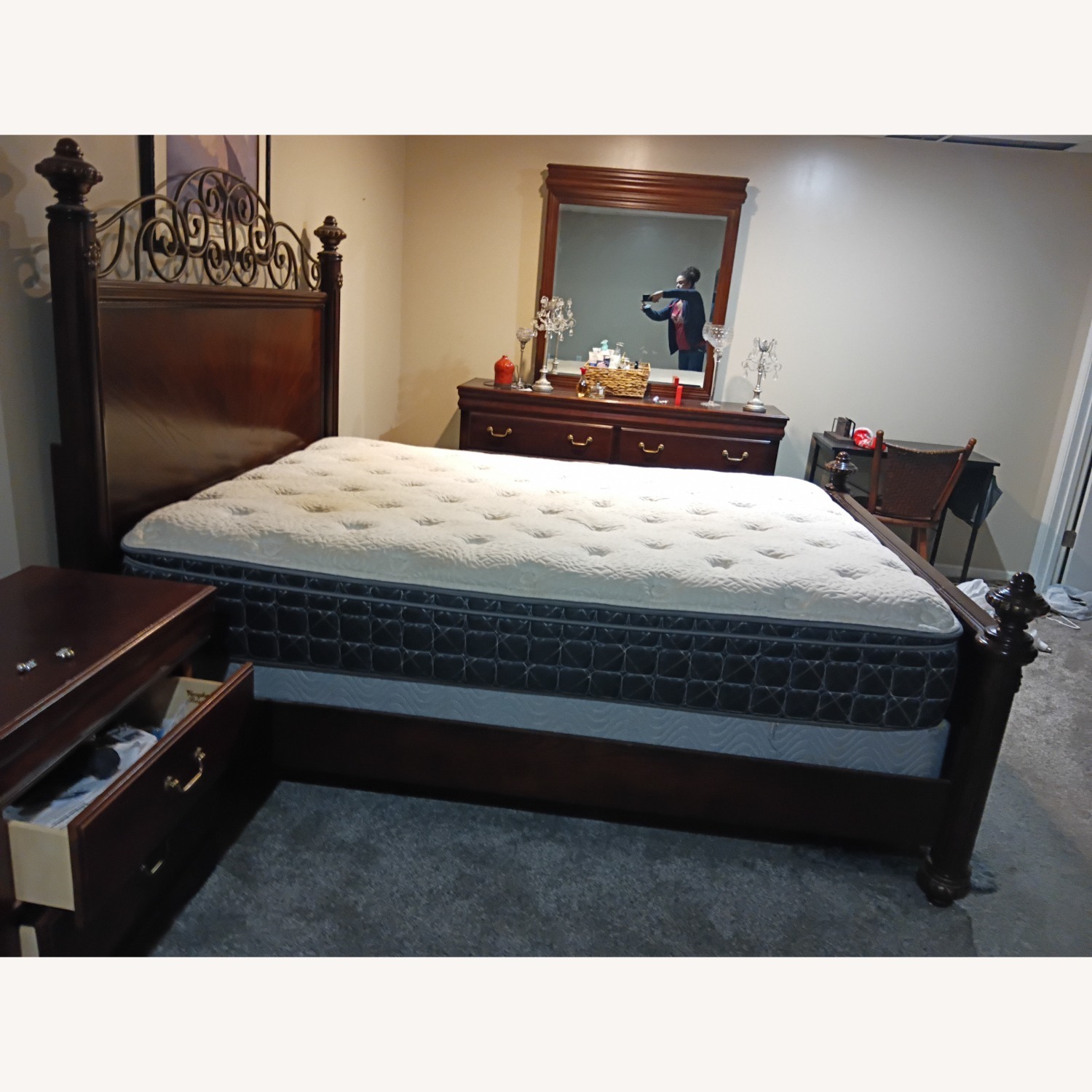 Vintage Universal Furniture Queen Bed - image-4