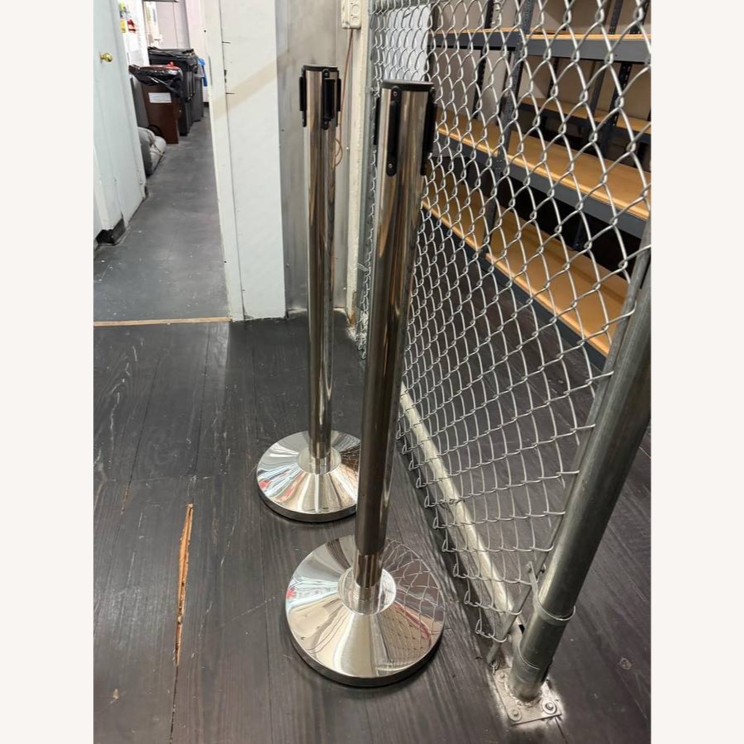 Modern Metal Décor - image-3