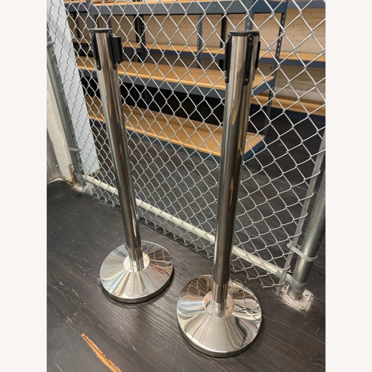 Modern Metal Décor - image-2