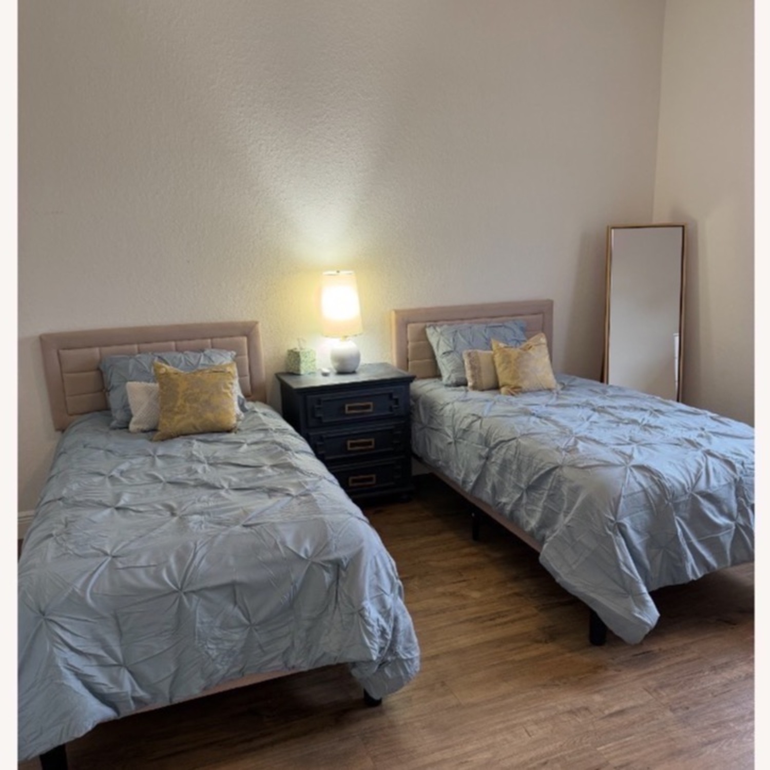 Twin Bed With Headboard and Frame - image-2