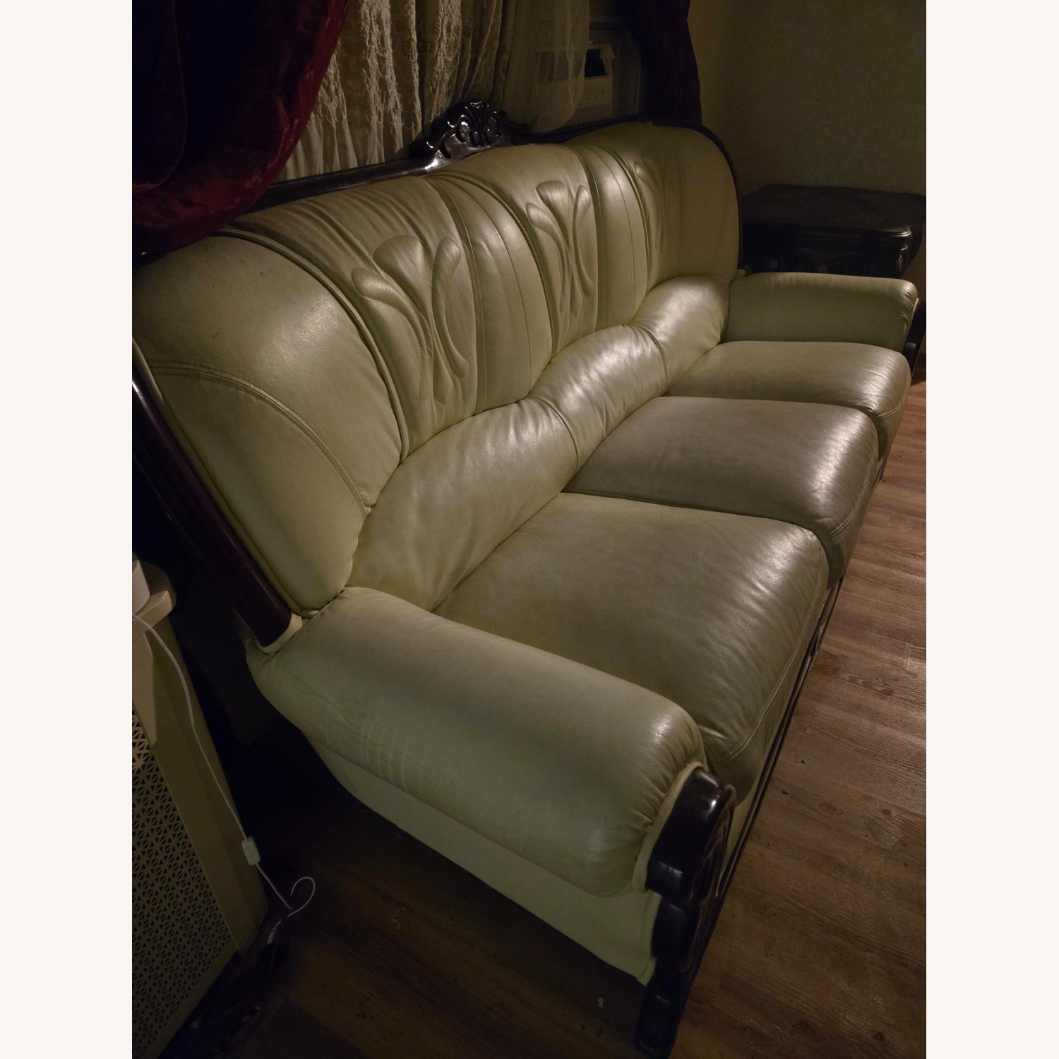 Vintage/Antique Finds White Leather 3 Seater Sofa - image-2