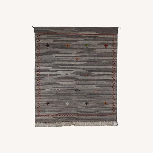 Used Contemporary Rug 5' x 6' for sale on AptDeco