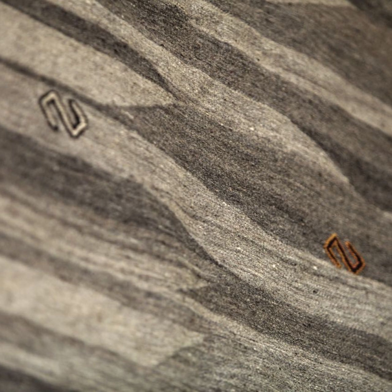 Contemporary Rug 5' x 6' - image-4