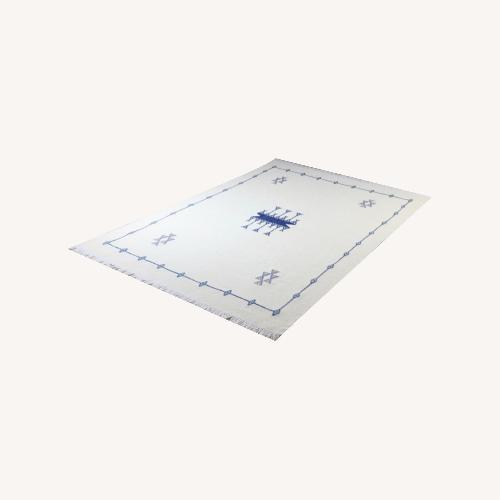 Used White Wool Area Rug 4.5' x 6.5' (Kilim) for sale on AptDeco