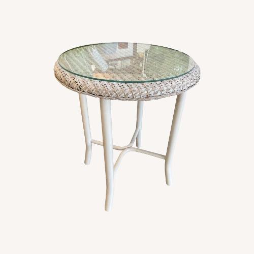 Used Lloyd Flanders Heirloom Round End Table for sale on AptDeco