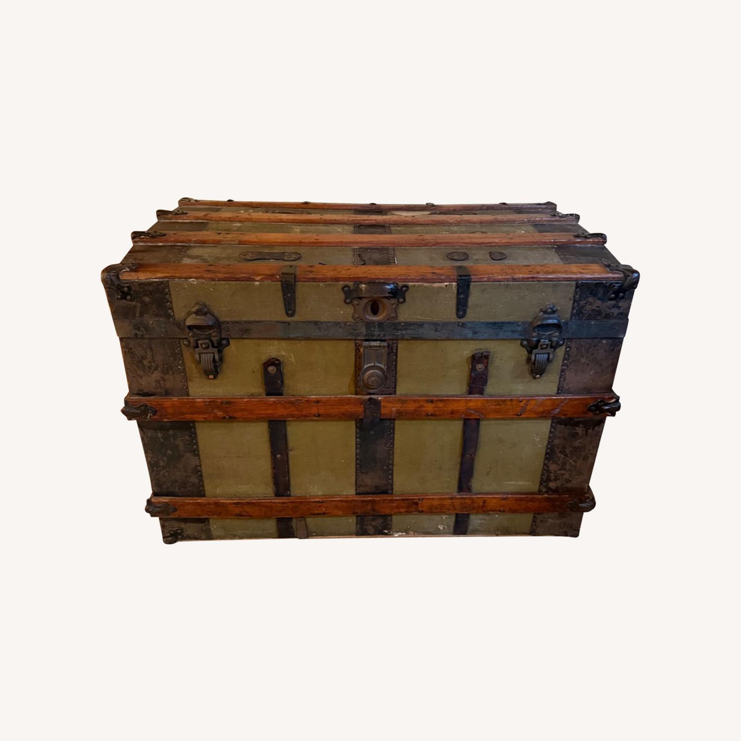 Vintage/Antique Finds Dark Brown Wood Chest - image-0