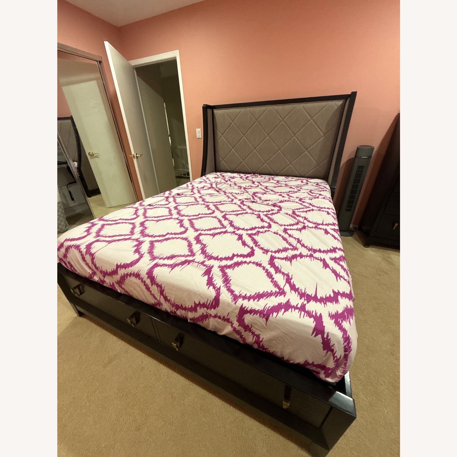 Raymour & Flanigan Milena Black Queen Bed - image-3