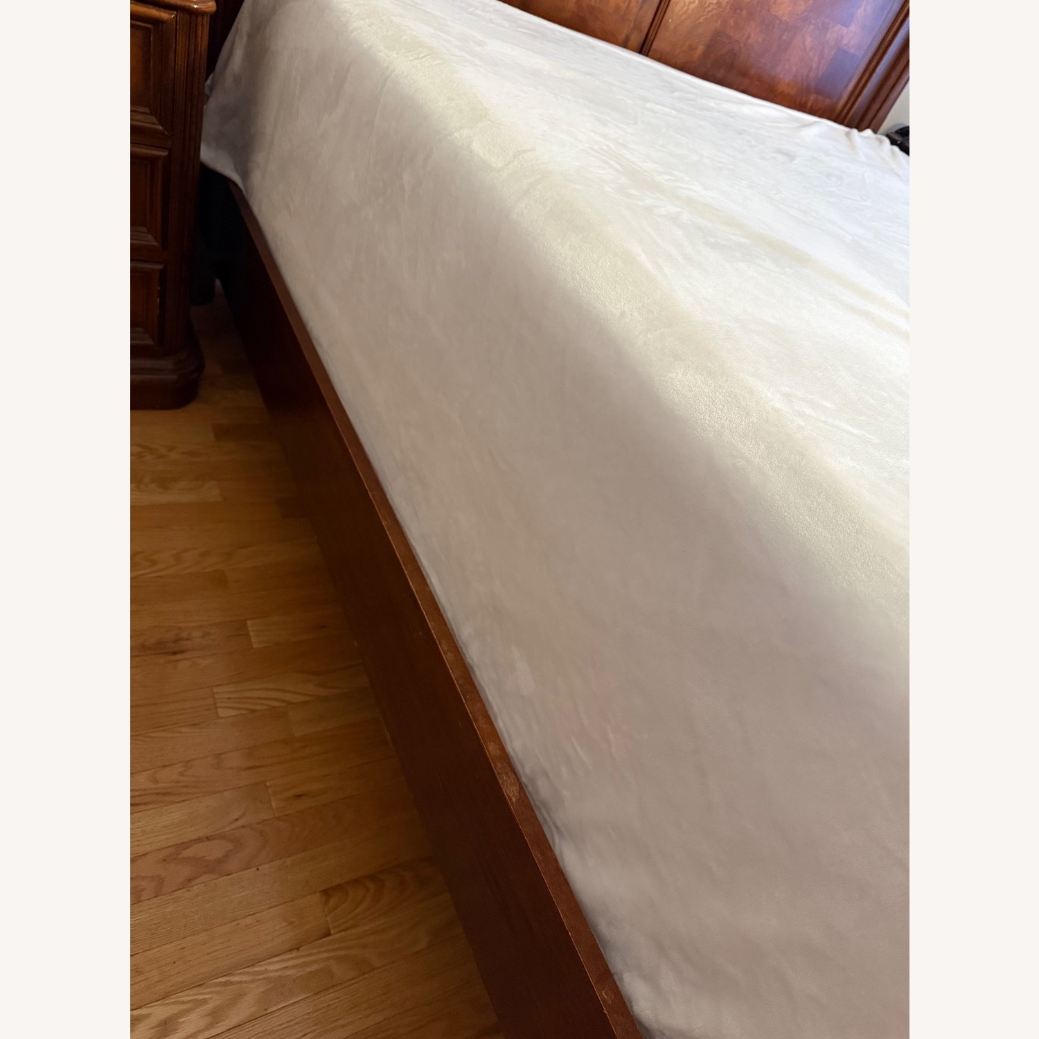 Stanley Furniture Dark Brown Wood King Bed - image-6