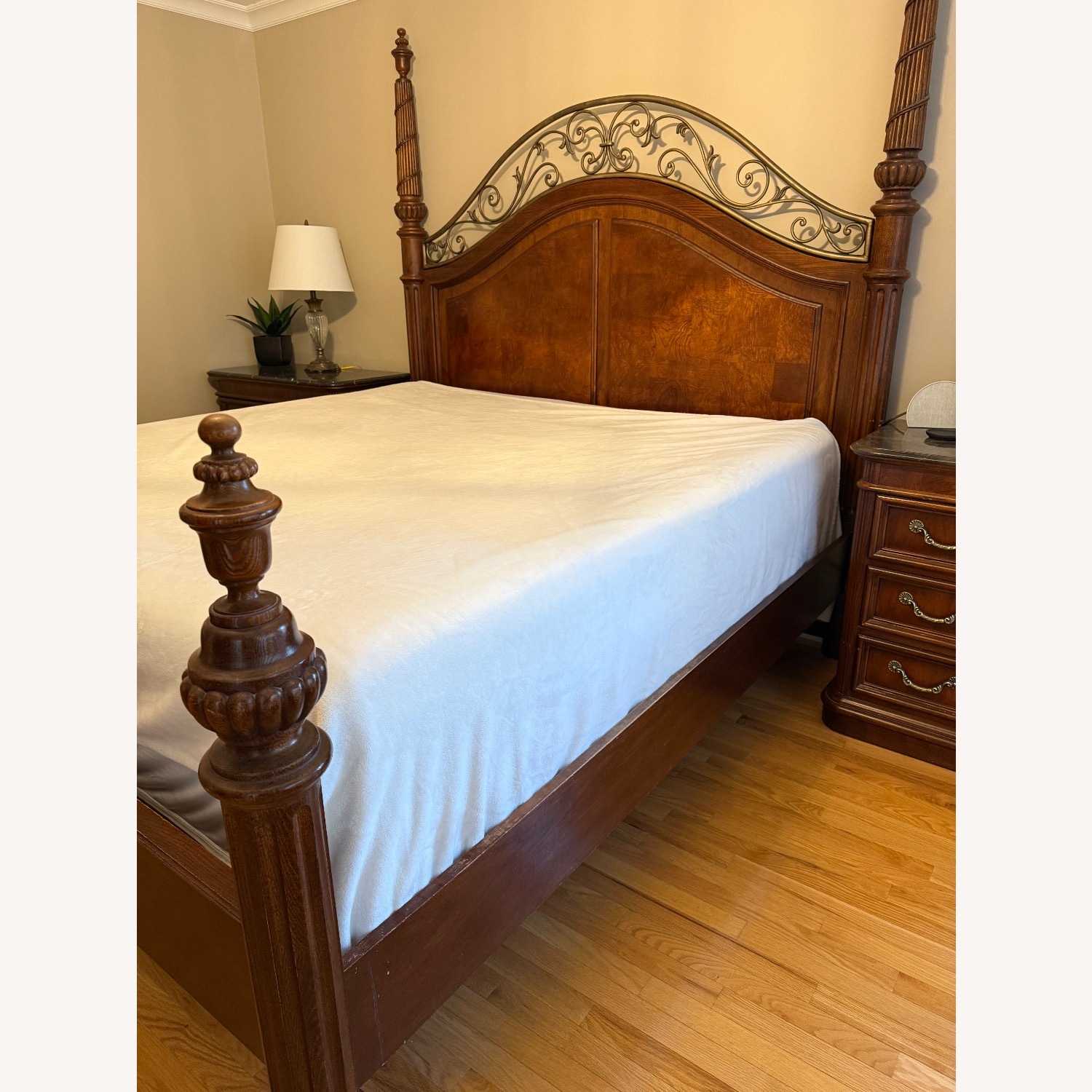 Stanley Furniture Dark Brown Wood King Bed - image-3