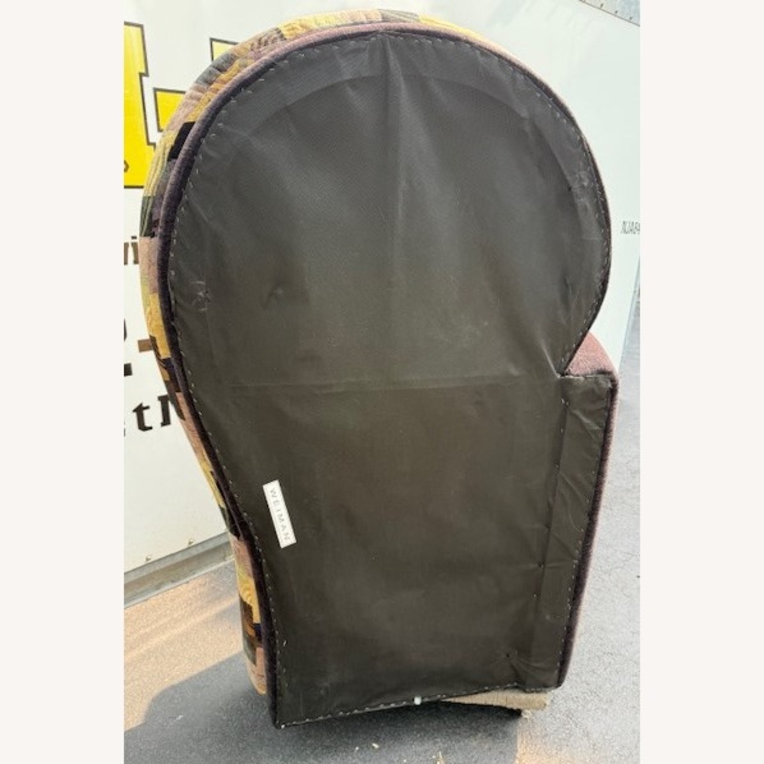 Weiman Sectional Sofa - image-4