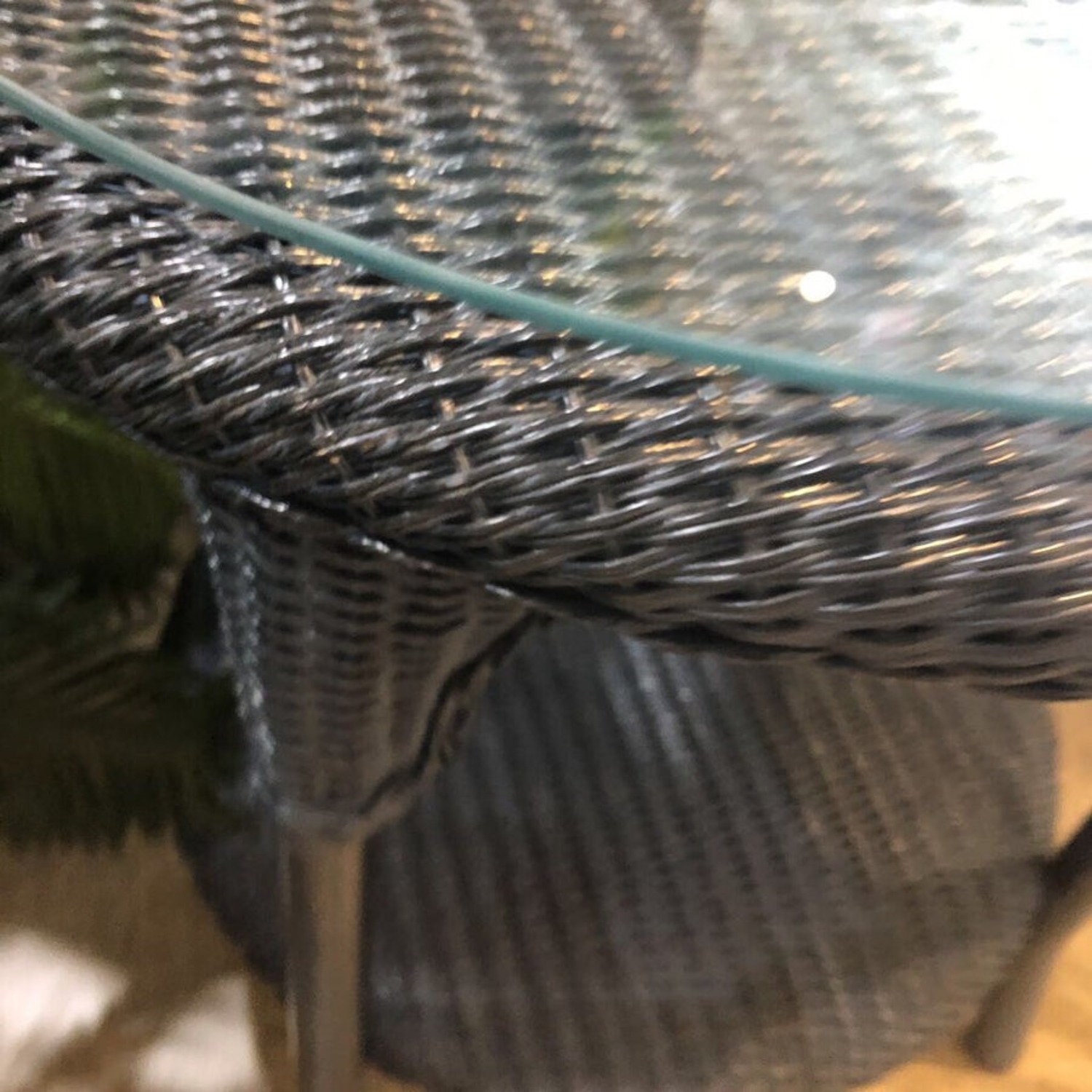 Lloyd Flanders Heirloom Round Side Table - image-5