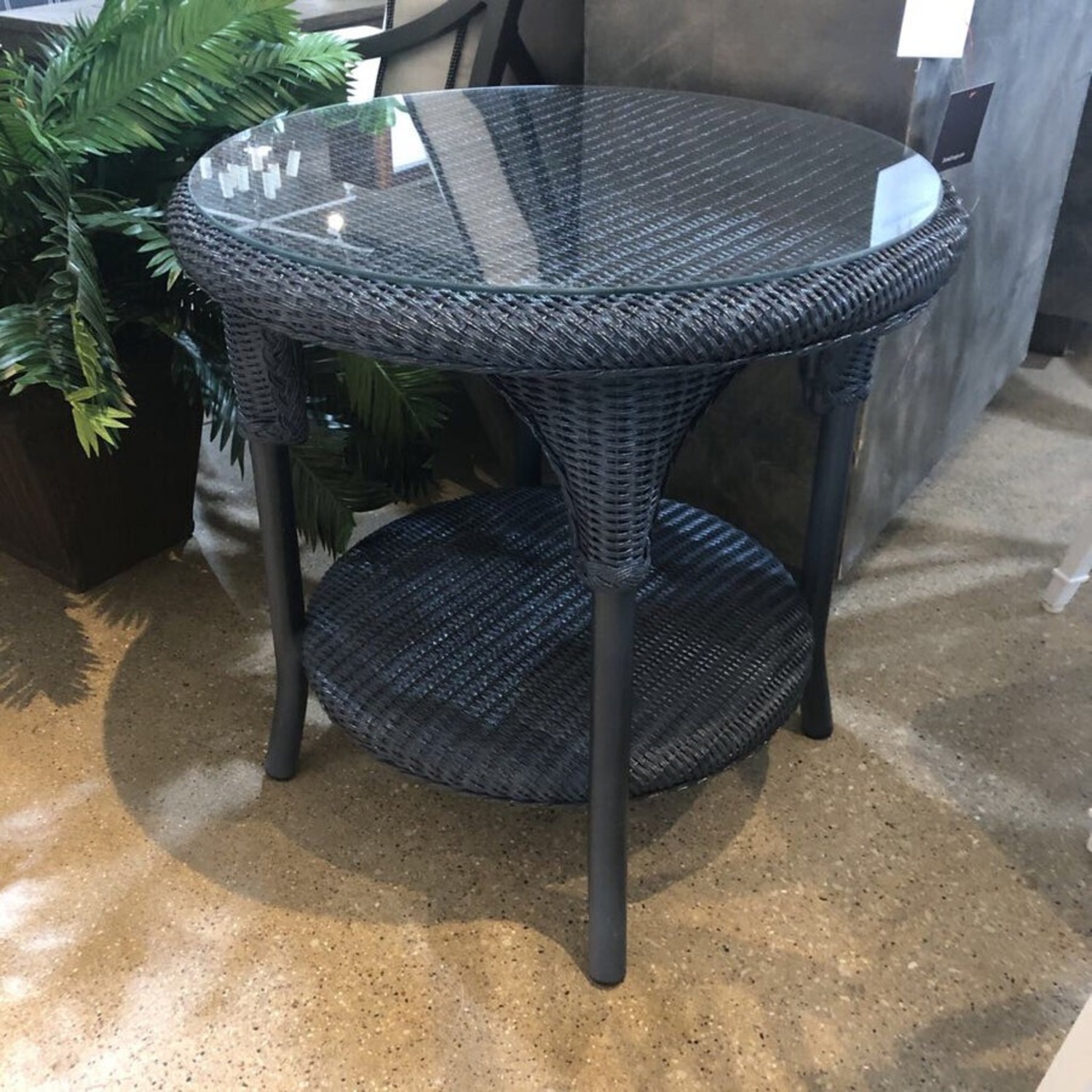 Lloyd Flanders Heirloom Round Side Table - image-3