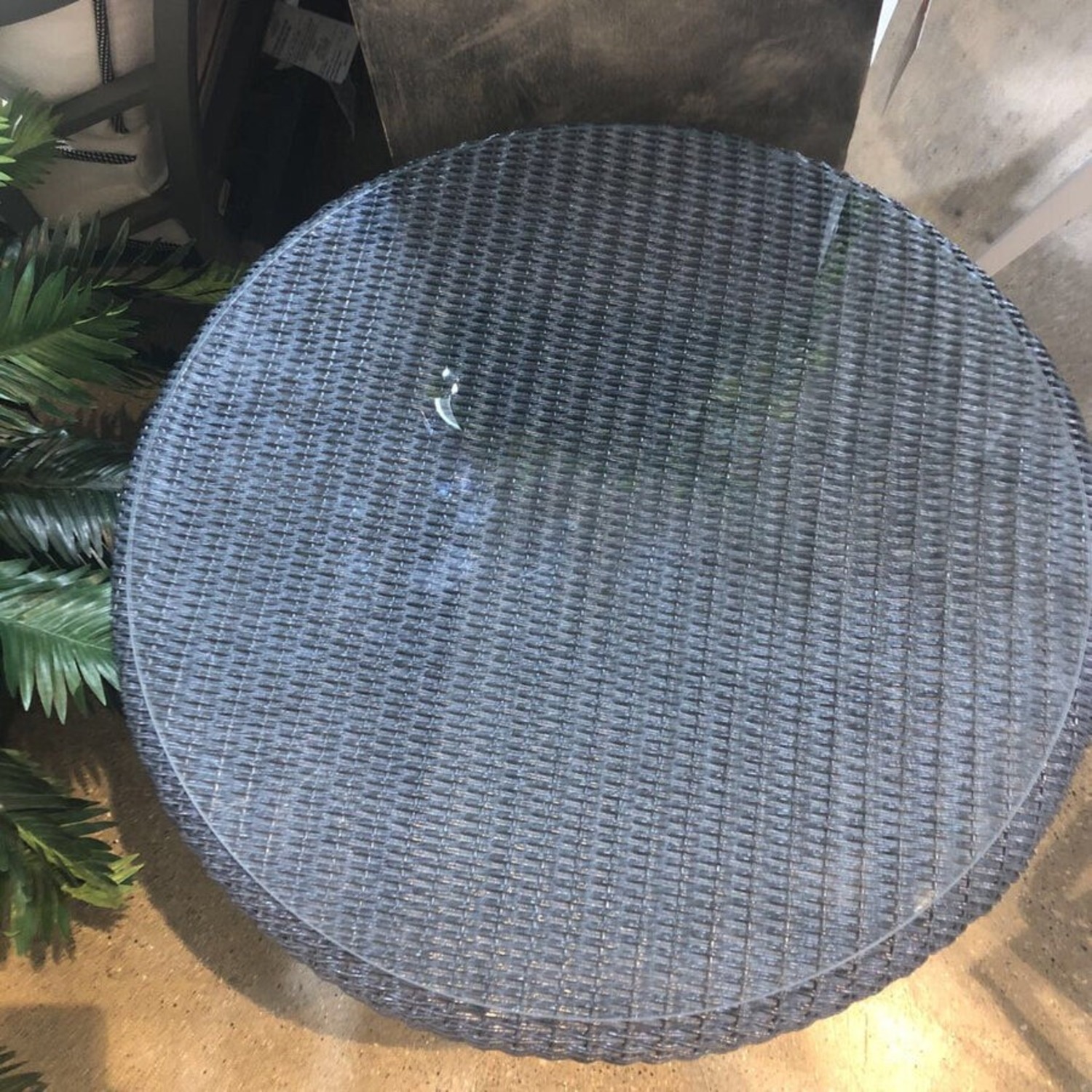 Lloyd Flanders Heirloom Round Side Table - image-4