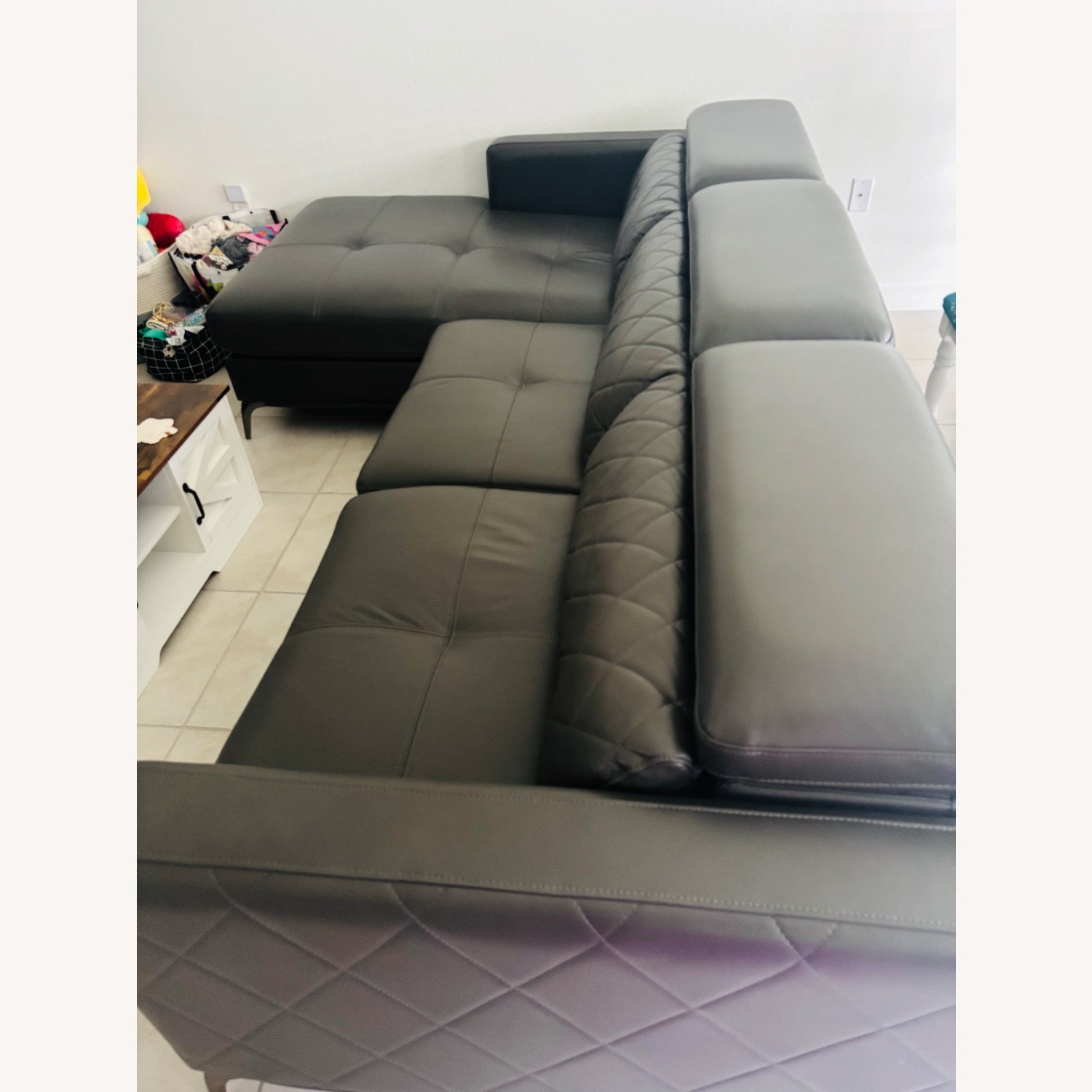 Rooms To Go Vía Sorrento  Dark Gray 2 Piece Sectional - image-2