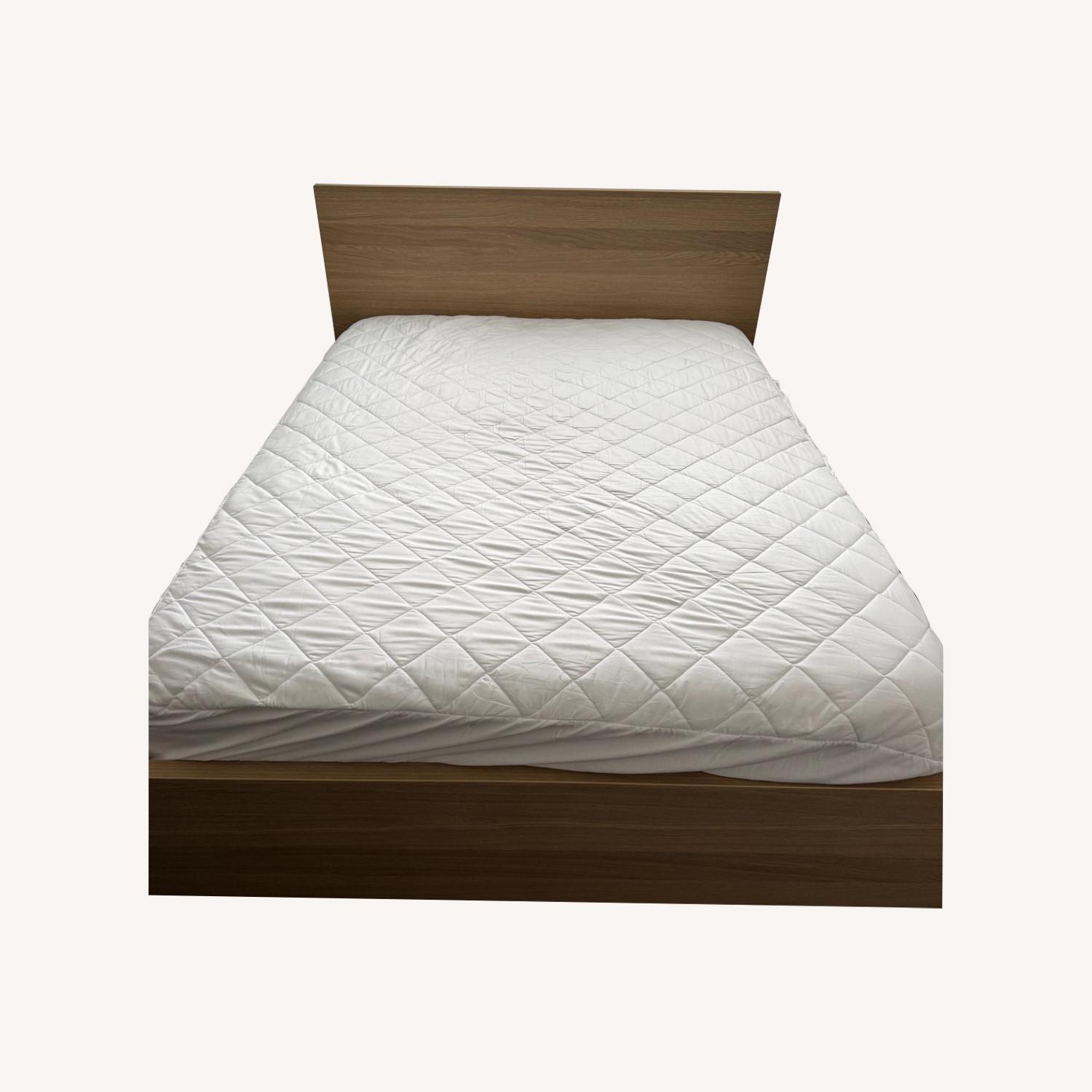 IKEA Malm Queen Bed with 4 Storage Drawers - image-0