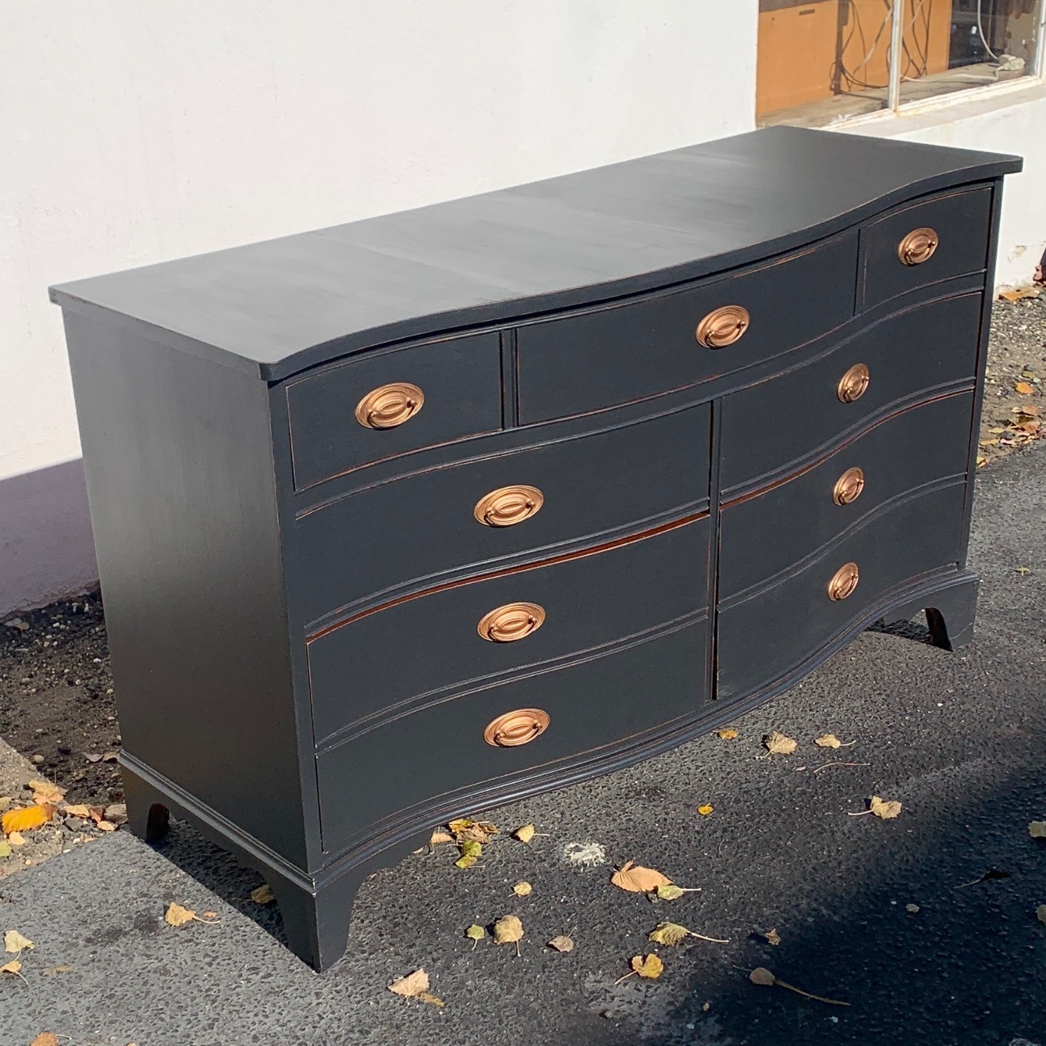Hepplewhite Lowboy Dresser in Black - image-1