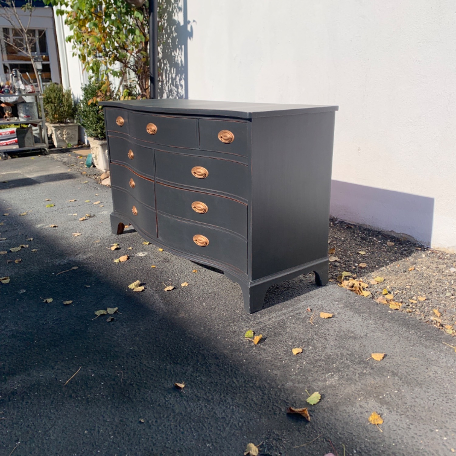 Hepplewhite Lowboy Dresser in Black - image-7