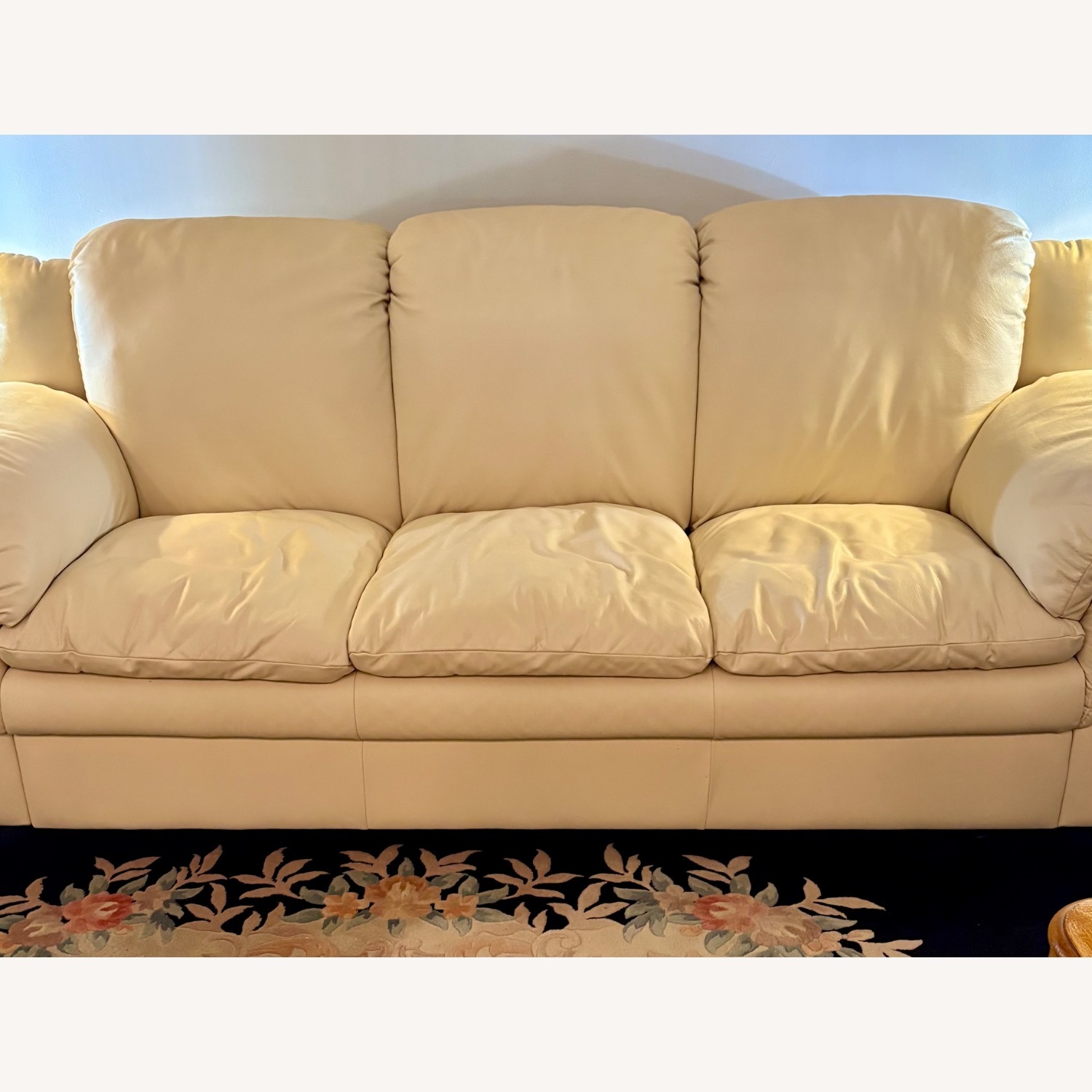 Vintage/Antique Finds White 3+ Seater Sofa - image-1