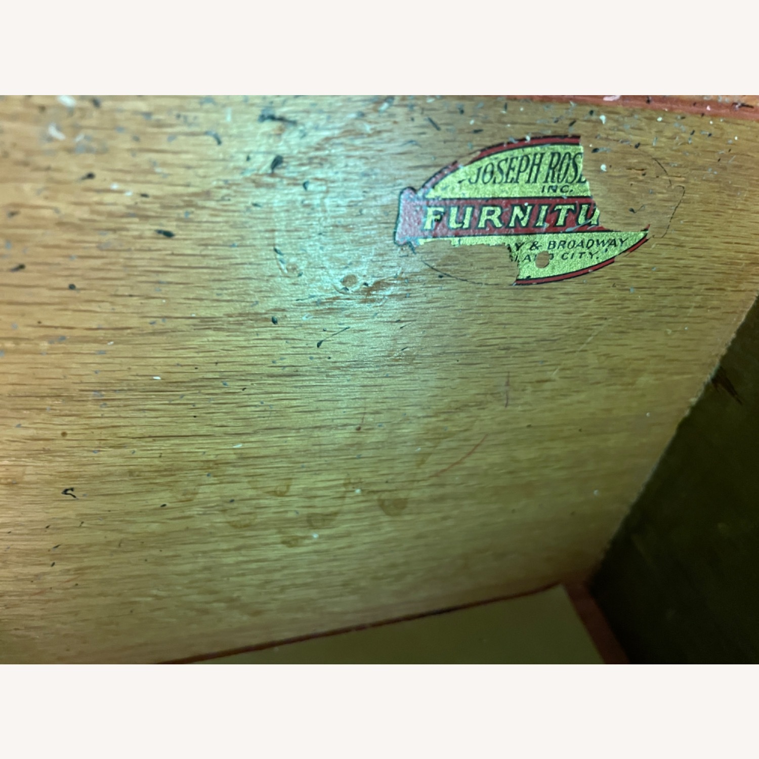 Vintage Mid-Century Modern 5-Drawer Dresser - image-5