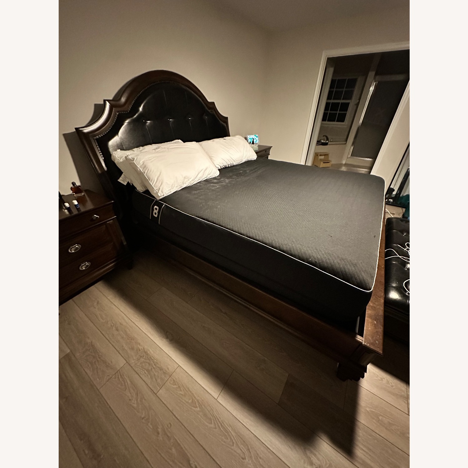 Manhattan King Bed - image-2