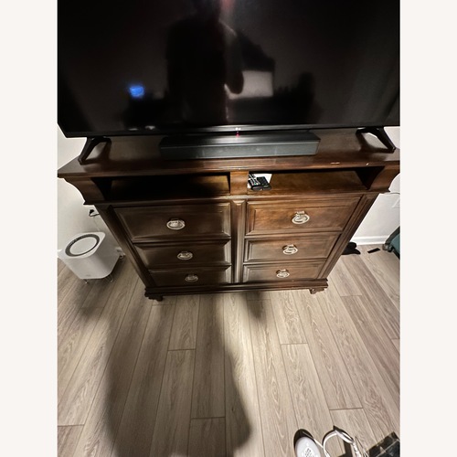 Used Value City Furniture Dresser for sale on AptDeco